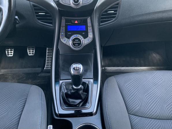 Hyundai Elantra V (MD) с пробегом 2012 года, цена 950 000 рублей, 107663 км, седан, Автокод Объявления