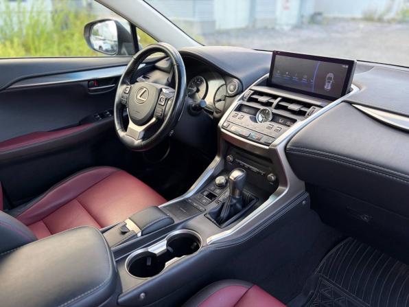 Lexus NX I Рестайлинг с пробегом 2018 года, цена 2 455 000 рублей, 170934 км, внедорожник, Автокод Объявления