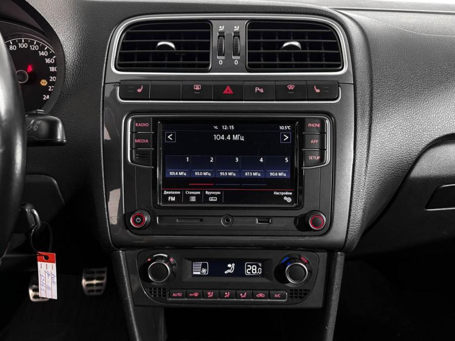 Volkswagen Polo V Рестайлинг Санкт-Петербург  - изображение 18