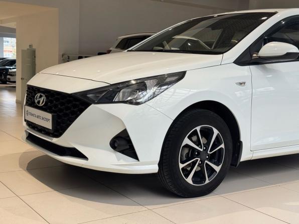 Hyundai Solaris II Рестайлинг с пробегом 2020 года, цена 1 375 000 рублей, 74416 км, седан, Автокод Объявления