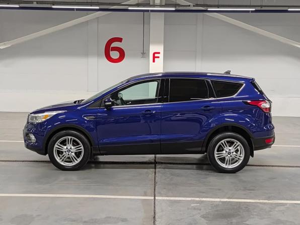 Ford Kuga II Рестайлинг с пробегом 2017 года, цена 1 755 000 рублей, 140770 км, внедорожник, Автокод Объявления