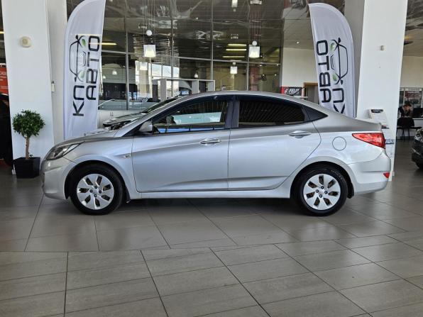 Hyundai Solaris I с пробегом 2012 года, цена 689 000 рублей, 255000 км, седан, Автокод Объявления