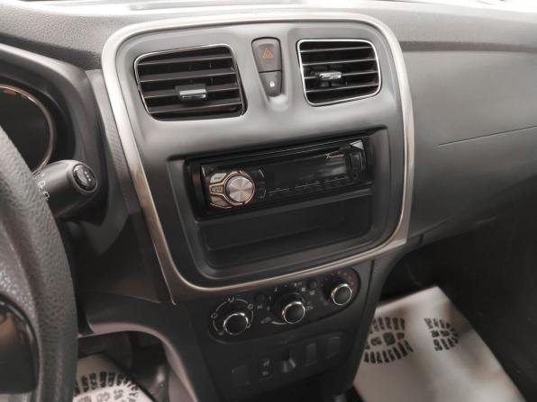 Renault Sandero II с пробегом 2014 года, цена 779 000 рублей, 57283 км, хэтчбек, Автокод Объявления