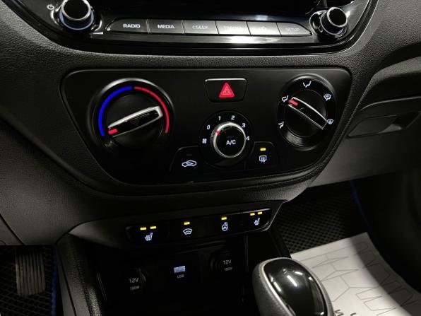 Hyundai Solaris II Рестайлинг с пробегом 2021 года, цена 1 440 000 рублей, 117698 км, седан, Автокод Объявления