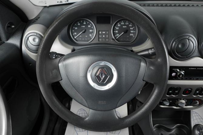 Renault Logan I Рестайлинг с пробегом 2011 года, цена 529 000 рублей, 260000 км, седан, Автокод Объявления