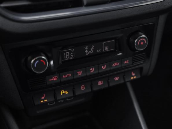 Volkswagen Polo VI с пробегом 2021 года, цена 1 490 000 рублей, 91552 км, лифтбек, Автокод Объявления