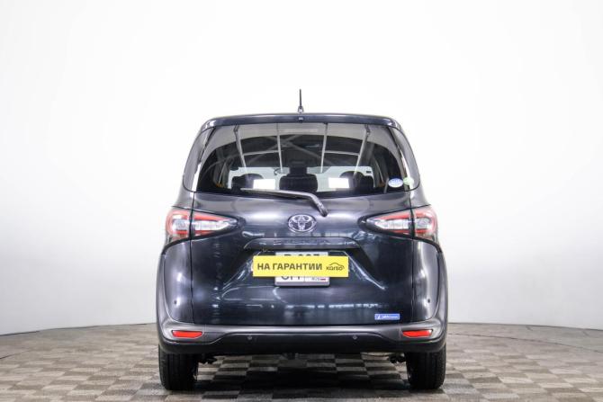 Toyota Sienta II Рестайлинг с пробегом 2020 года, цена 1 929 000 рублей, 86254 км, компактвэн, Автокод Объявления