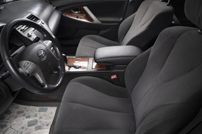 Toyota Camry VI (XV40) Рестайлинг с пробегом 2010 года, цена 1 109 000 рублей, 335236 км, седан, Автокод Объявления