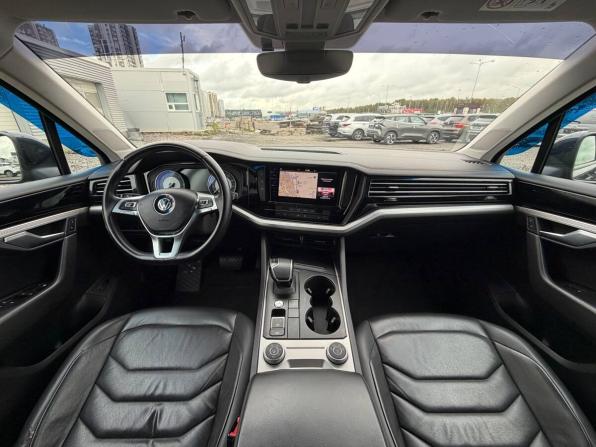 Volkswagen Touareg III с пробегом 2018 года, цена 4 625 000 рублей, 118000 км, внедорожник, Автокод Объявления