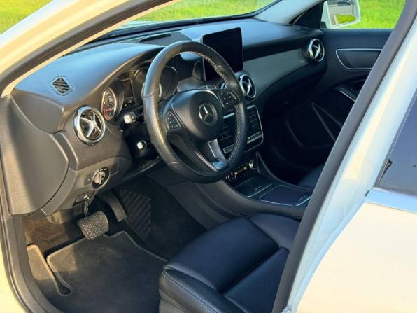 Mercedes-Benz GLA I (X156) Рестайлинг с пробегом 2017 года, цена 2 950 000 рублей, 45855 км, внедорожник, Автокод Объявления