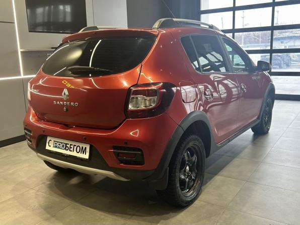 Renault Sandero II с пробегом 2016 года, цена 690 000 рублей, 111597 км, хэтчбек, Автокод Объявления