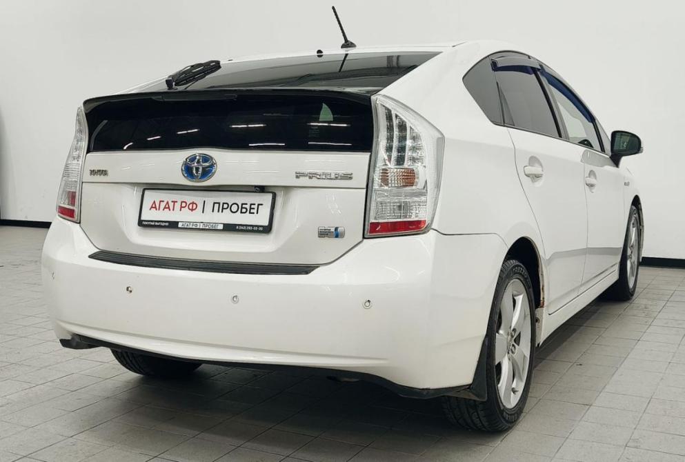 Toyota Prius III (XW30) Екатеринбург  - изображение 7