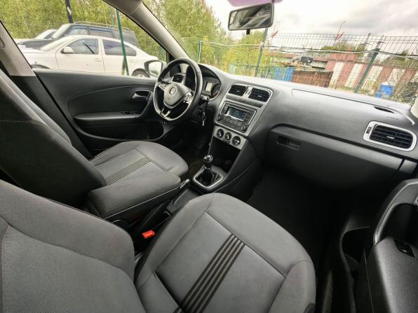 Volkswagen Polo V Рестайлинг с пробегом 2016 года, цена 849 000 рублей, 178000 км, седан, Автокод Объявления