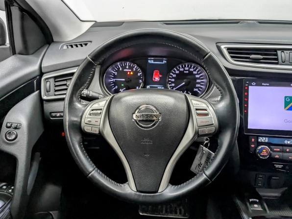 Nissan Qashqai II с пробегом 2017 года, цена 1 630 000 рублей, 99452 км, внедорожник, Автокод Объявления