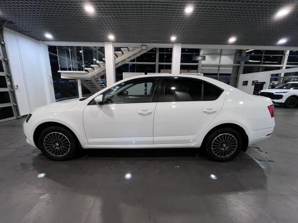 Skoda Octavia III (A7) Рестайлинг с пробегом 2019 года, цена 1 800 000 рублей, 114117 км, лифтбек, Автокод Объявления