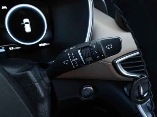 Hyundai Santa Fe IV Рестайлинг с пробегом 2021 года, цена 3 696 000 рублей, 89651 км, внедорожник, Автокод Объявления
