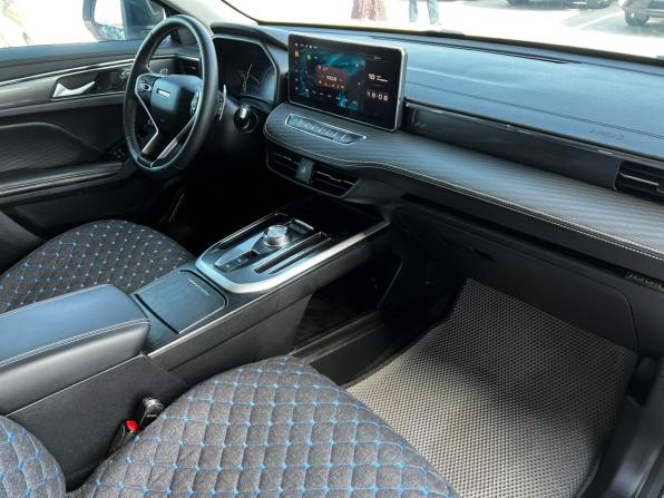 Haval Jolion I Рестайлинг с пробегом 2024 года, цена 2 215 999 рублей, 33372 км, внедорожник, Автокод Объявления