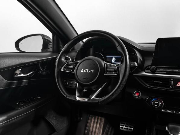 Kia Cerato IV Рестайлинг с пробегом 2022 года, цена 2 270 000 рублей, 106684 км, седан, Автокод Объявления