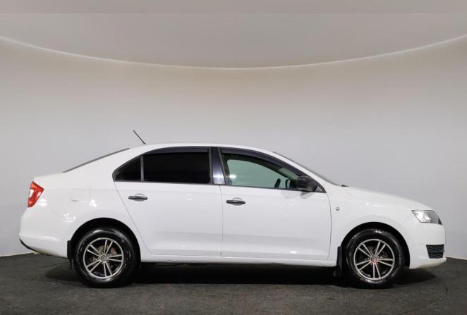 Skoda Rapid I с пробегом 2016 года, цена 930 000 рублей, 126945 км, лифтбек, Автокод Объявления