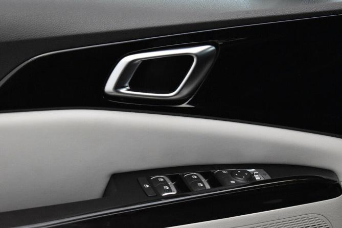 Kia Carnival IV с пробегом 2022 года, цена 3 950 000 рублей, 108627 км, минивэн, Автокод Объявления