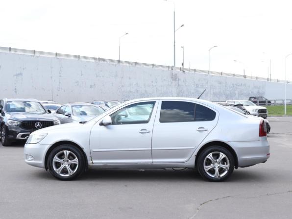 Skoda Octavia II (A5) Рестайлинг с пробегом 2011 года, цена 590 000 рублей, 377698 км, лифтбек, Автокод Объявления
