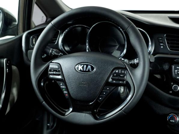 Kia Ceed II с пробегом 2012 года, цена 825 000 рублей, 252066 км, хэтчбек, Автокод Объявления