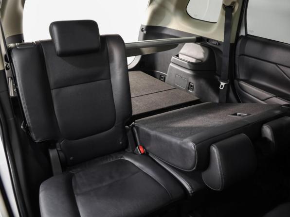 Mitsubishi Outlander III Рестайлинг 2 с пробегом 2015 года, цена 1 849 000 рублей, 142797 км, внедорожник, Автокод Объявления