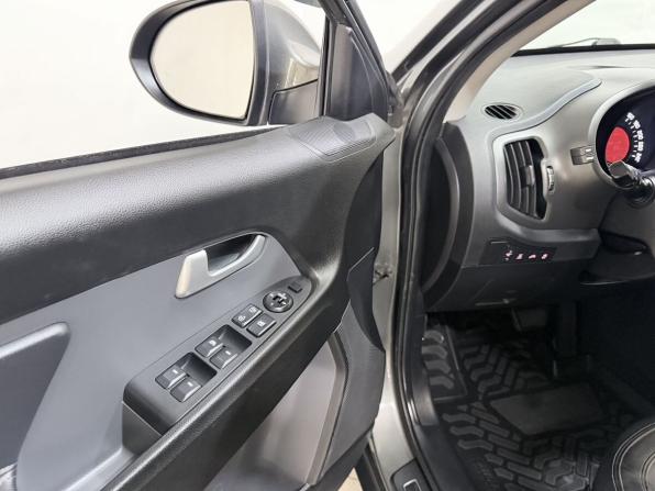 Kia Sportage III с пробегом 2011 года, цена 1 199 000 рублей, 161093 км, внедорожник, Автокод Объявления