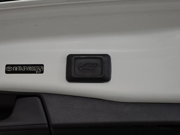 Toyota RAV4 V (XA50) с пробегом 2020 года, цена 3 440 000 рублей, 74362 км, внедорожник, Автокод Объявления