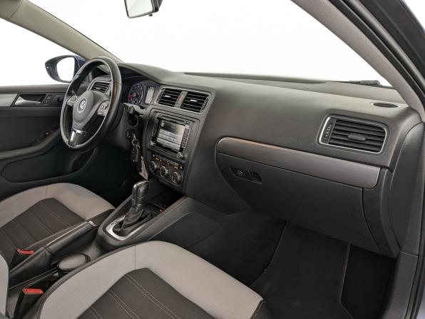 Volkswagen Jetta VI с пробегом 2013 года, цена 1 070 000 рублей, 108792 км, седан, Автокод Объявления