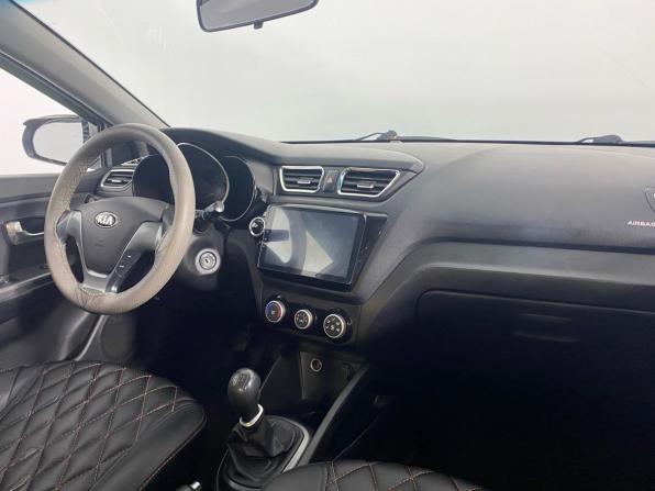 Kia Rio III Рестайлинг с пробегом 2016 года, цена 935 000 рублей, 78000 км, седан, Автокод Объявления