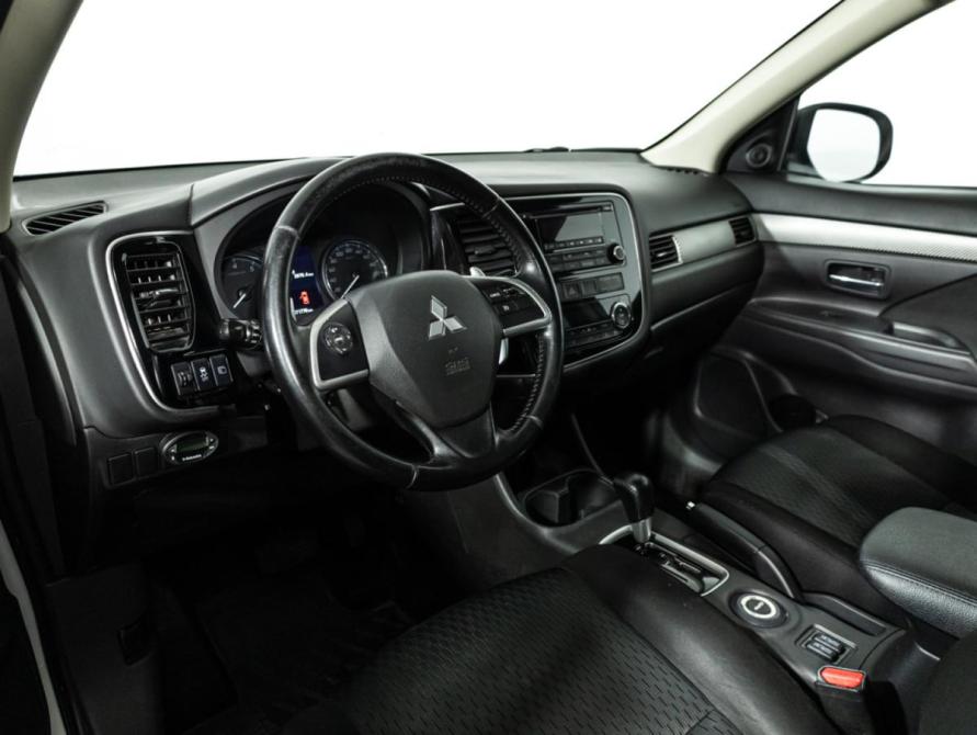 Mitsubishi Outlander III Санкт-Петербург  - изображение 11