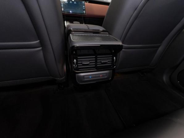 Land Rover Range Rover Evoque II Рестайлинг с пробегом 2025 года, цена 5 580 000 рублей, 50 км, внедорожник, Автокод Объявления