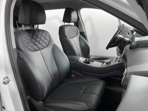 Hyundai Santa Fe IV Рестайлинг с пробегом 2021 года, цена 4 539 000 рублей, 17680 км, внедорожник, Автокод Объявления