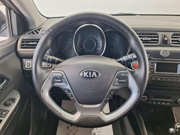 Kia Rio III Рестайлинг с пробегом 2016 года, цена 830 000 рублей, 266401 км, седан, Автокод Объявления