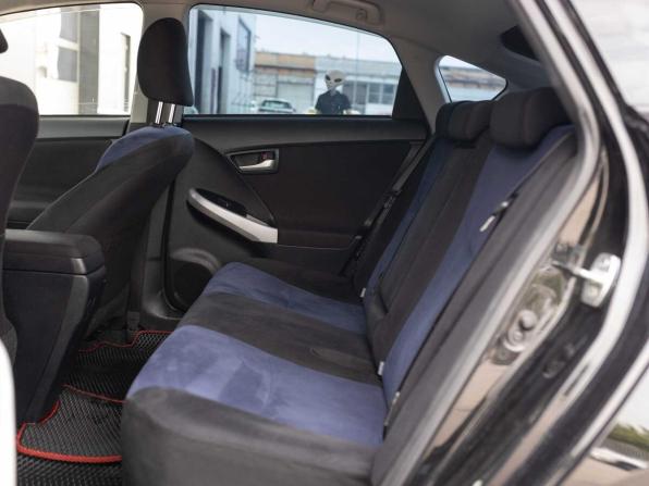Toyota Prius III Рестайлинг (XW30) с пробегом 2013 года, цена 990 000 рублей, 224539 км, лифтбек, Автокод Объявления
