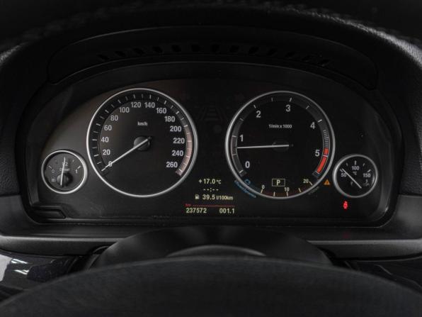 BMW 5 серии VI (F10/F11/F07) с пробегом 2011 года, цена 1 999 000 рублей, 237572 км, седан, Автокод Объявления