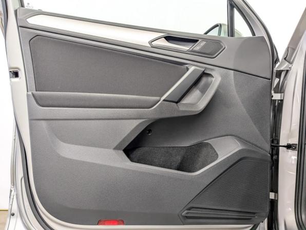Volkswagen Tiguan II с пробегом 2020 года, цена 2 650 000 рублей, 69375 км, внедорожник, Автокод Объявления