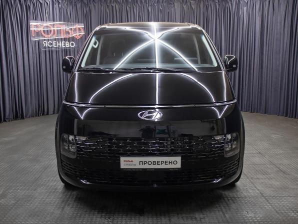 Hyundai Staria I с пробегом 2022 года, цена 5 299 999 рублей, 24100 км, минивэн, Автокод Объявления