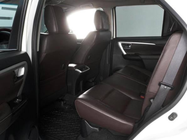 Toyota Fortuner II с пробегом 2018 года, цена 3 228 000 рублей, 120287 км, внедорожник, Автокод Объявления