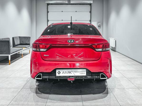 Kia Rio IV Рестайлинг с пробегом 2021 года, цена 1 703 934 рубля, 82312 км, седан, Автокод Объявления