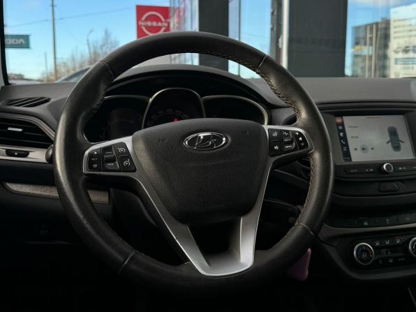 Lada (ВАЗ) Vesta I с пробегом 2021 года, цена 970 000 рублей, 63321 км, седан, Автокод Объявления