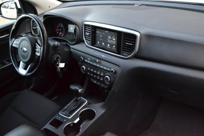 Kia Sportage IV Рестайлинг с пробегом 2018 года, цена 1 950 000 рублей, 133293 км, внедорожник, Автокод Объявления