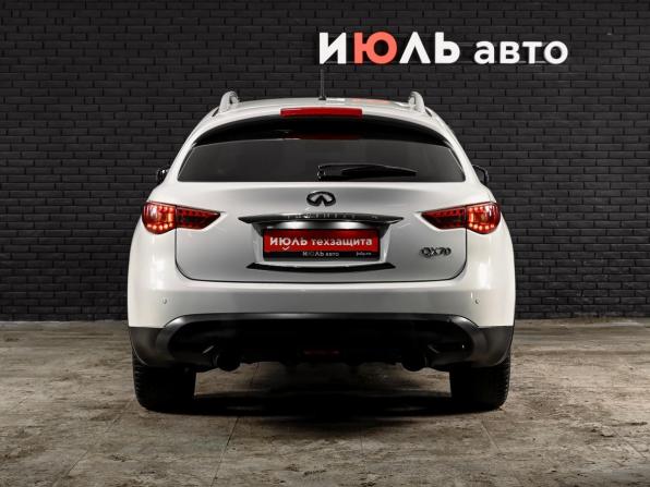 Infiniti QX70 с пробегом 2014 года, цена 1 995 000 рублей, 162476 км, внедорожник, Автокод Объявления