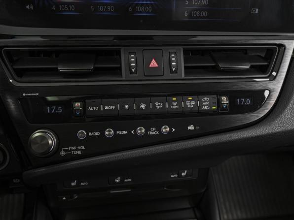 Lexus ES VII Рестайлинг с пробегом 2021 года, цена 5 148 548 рублей, 39840 км, седан, Автокод Объявления