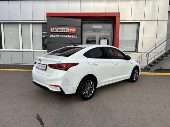 Hyundai Solaris II с пробегом 2017 года, цена 1 220 601 рубль, 107000 км, седан, Автокод Объявления
