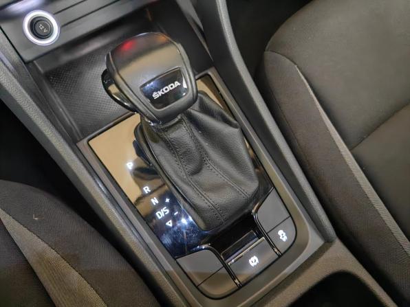 Skoda Karoq I с пробегом 2020 года, цена 2 255 000 рублей, 99089 км, внедорожник, Автокод Объявления