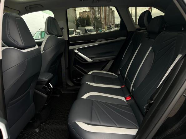 Geely Atlas II с пробегом 2024 года, цена 2 598 400 рублей, 46885 км, внедорожник, Автокод Объявления