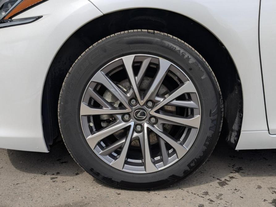 Lexus ES VII Рестайлинг Москва  - изображение 12
