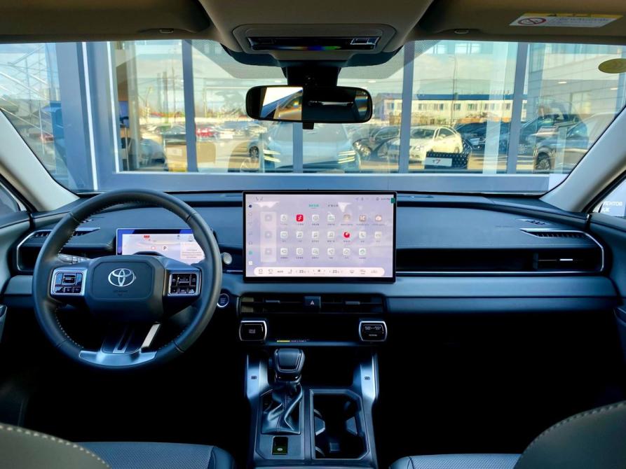 Toyota RAV4 VI (XA60) Москва  - изображение 14